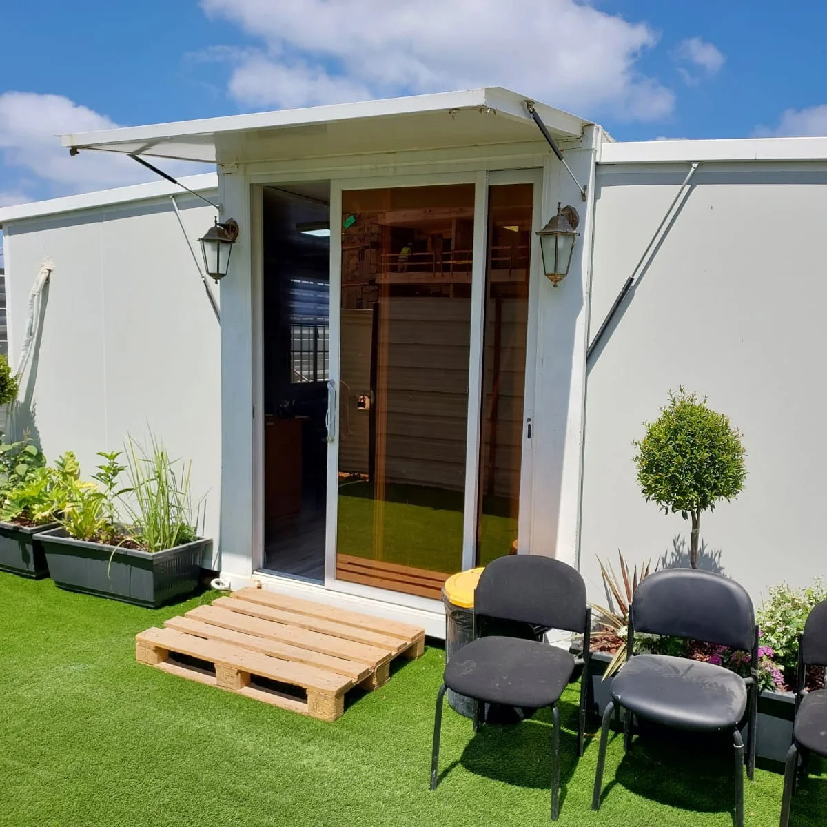 Luxury design 20ft 40ft 2 or 3 Bedrooms Mobile Prefab home Living room Villa House Expandable Container house for sale