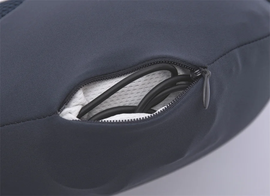 2022 New Modern Speaker Travel Pillow U Shape Travel Neck Pillow