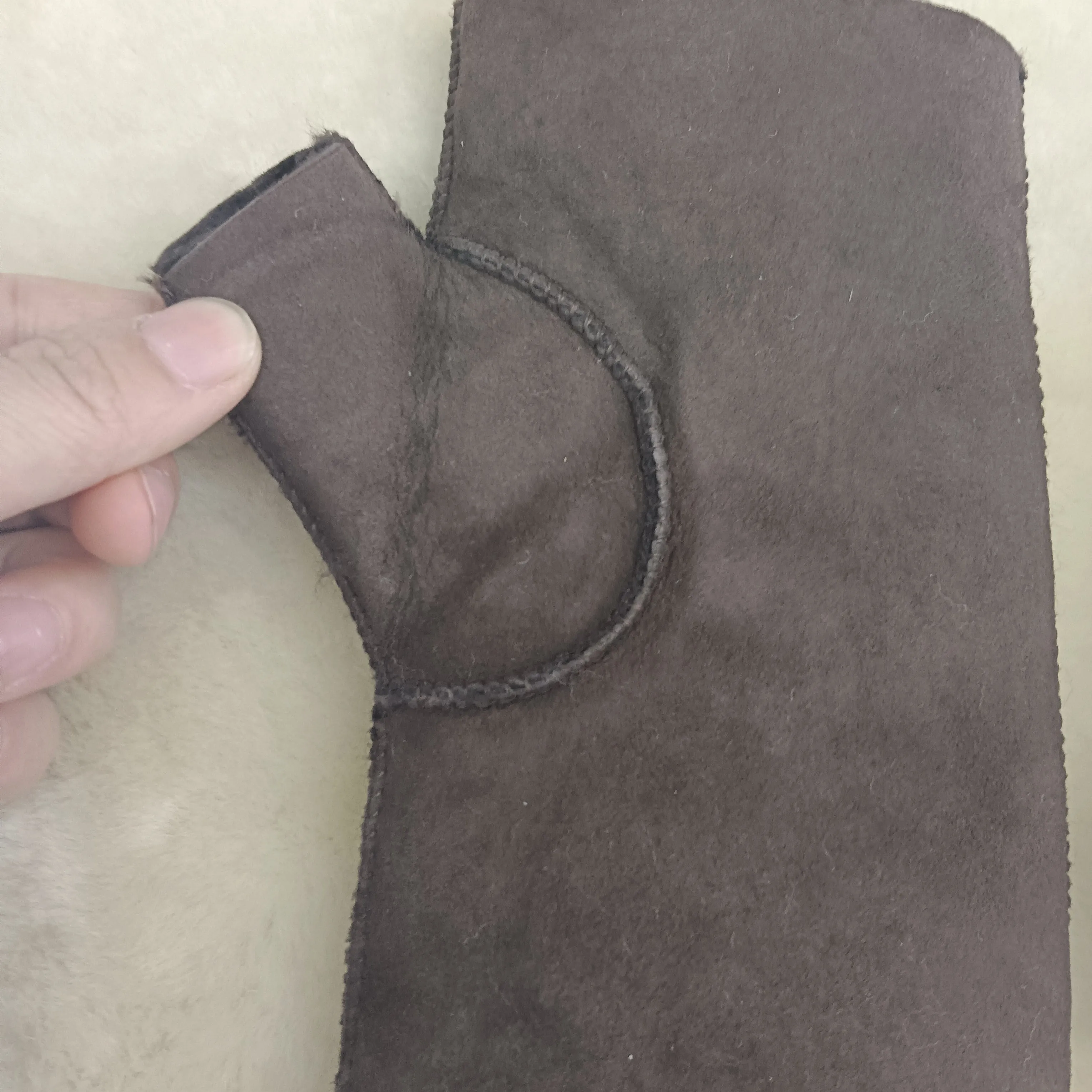 Elegant Women Winter Fingerless Gloves Warm Soft Wool Sheepskin Mittens Half-Finger Design with Elastic Cuffs