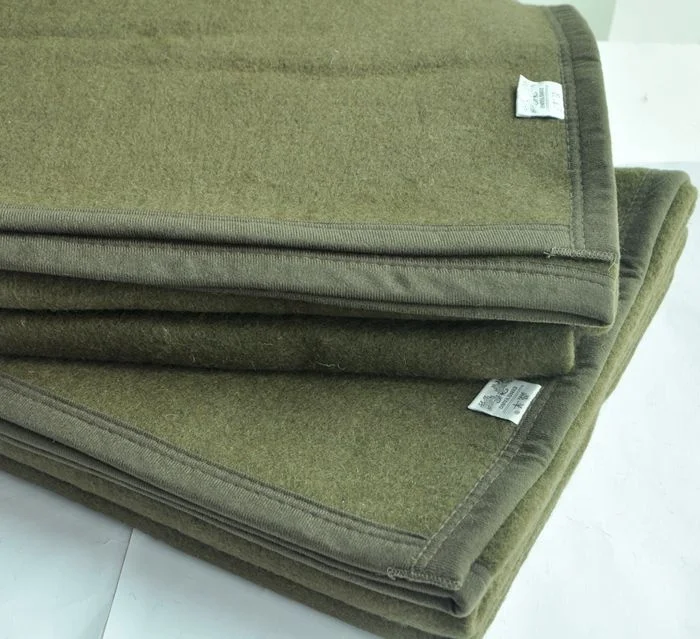 China Big Factory Good Price 100% virgin wool heavy warm olive green blanket for outdoor, travel, refugee, rescue