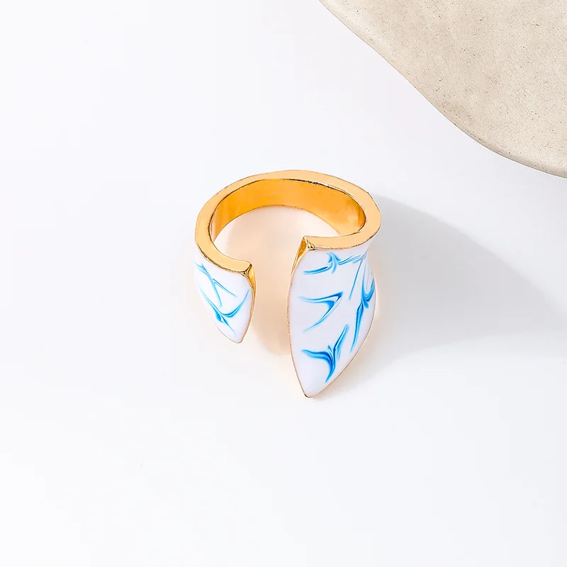 Fashion Unique Alloy Irregular Metal Blue and White Porcelain Ring Simple Design Ceramic Open Ring for Women Party Gift Jewelry