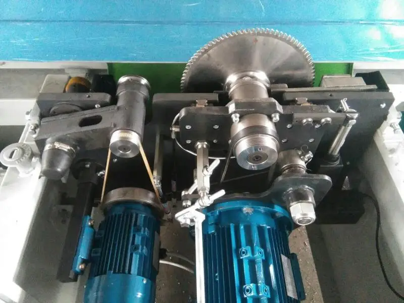 F90 precision sliding table saw wood cutting machine