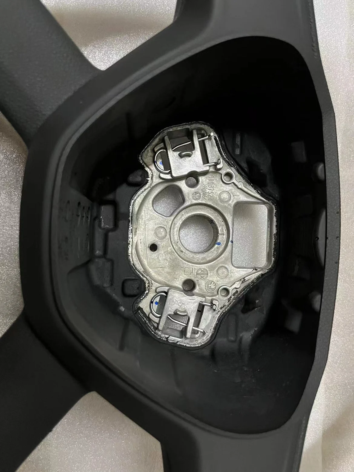 Skoda Xinrui Brand New Octavia Original Four-Volt Plastic Car Steering Wheel Assembly Original and Brand New