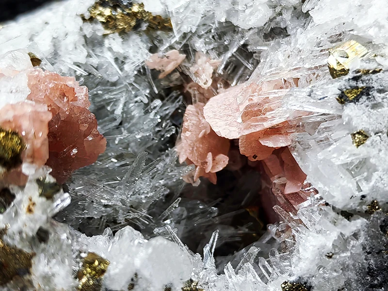 Wholesale  Rare Mineral Specimen Rhodochrosite Rough Rhodochrosite Mineral High Quality Rhodochrosite Specimen  For Decoration
