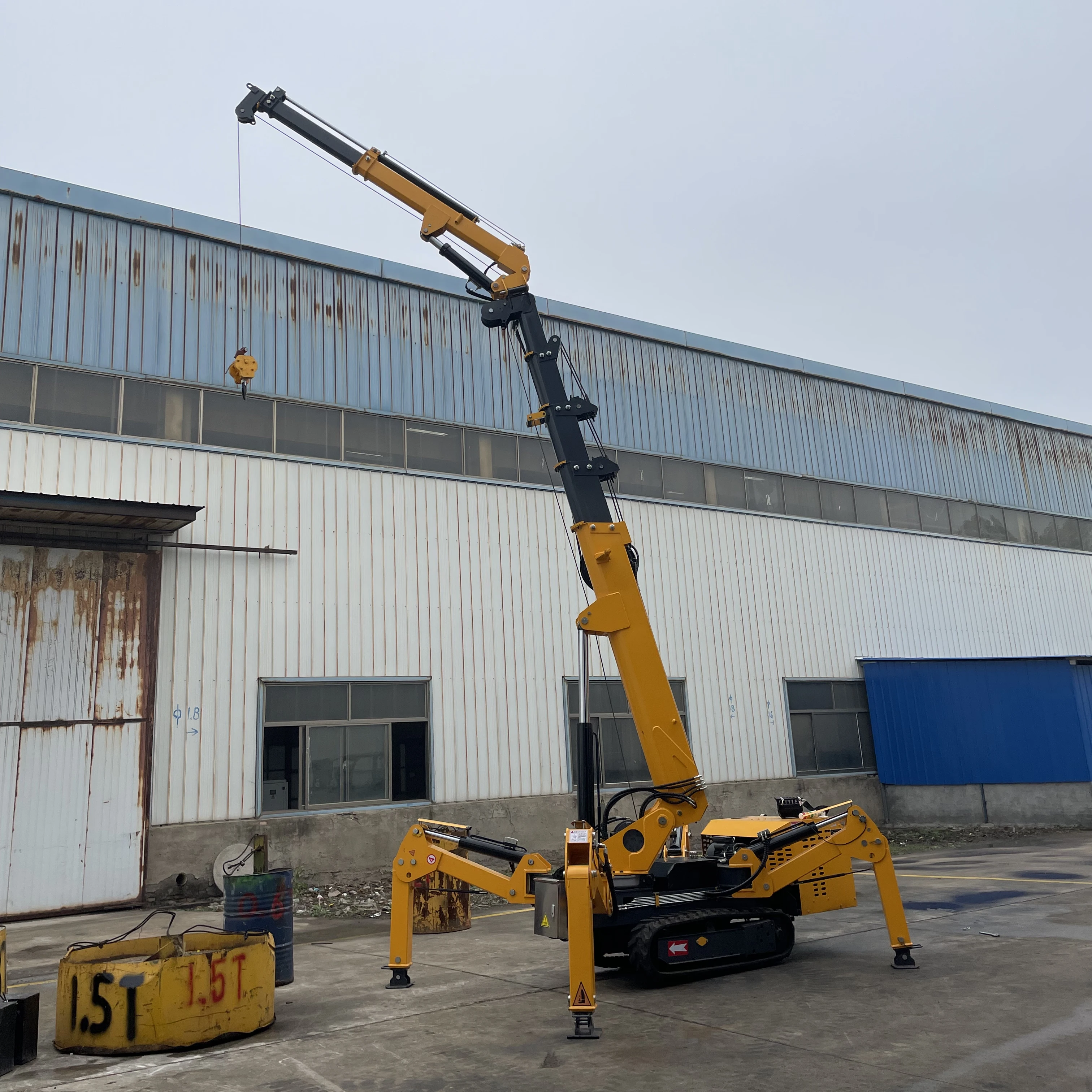 Wireless remote control 8Ton Spider Crane Electric Telescopic Spider Crane Hydraulic Crawler Spider Crane for Building usage