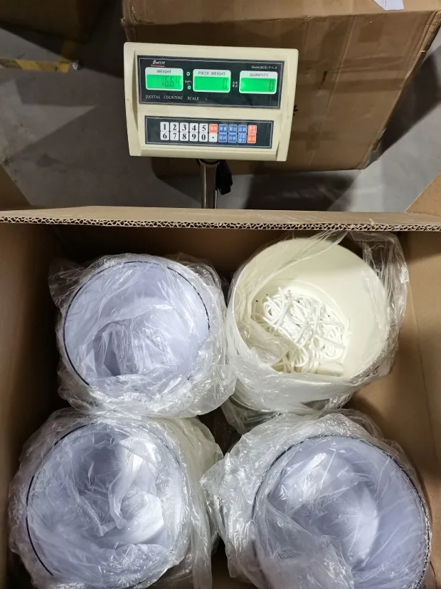 Deepbang Wholesale Planters Indoor Plants Automatic Self Watering Plant Pots Round Shape Planter Transparent Garden Flower Pots