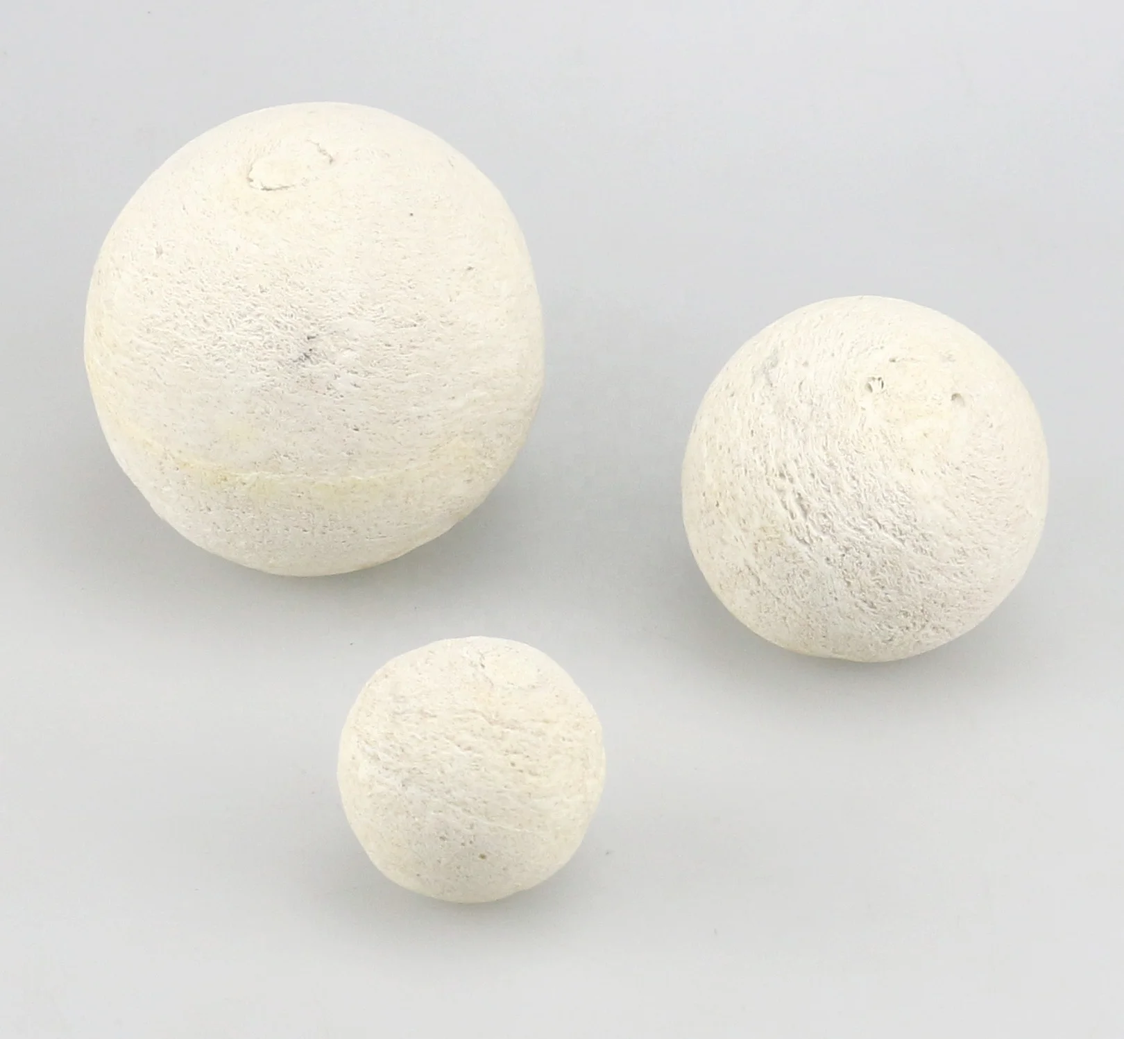 Ceramic balls for gas fireplace