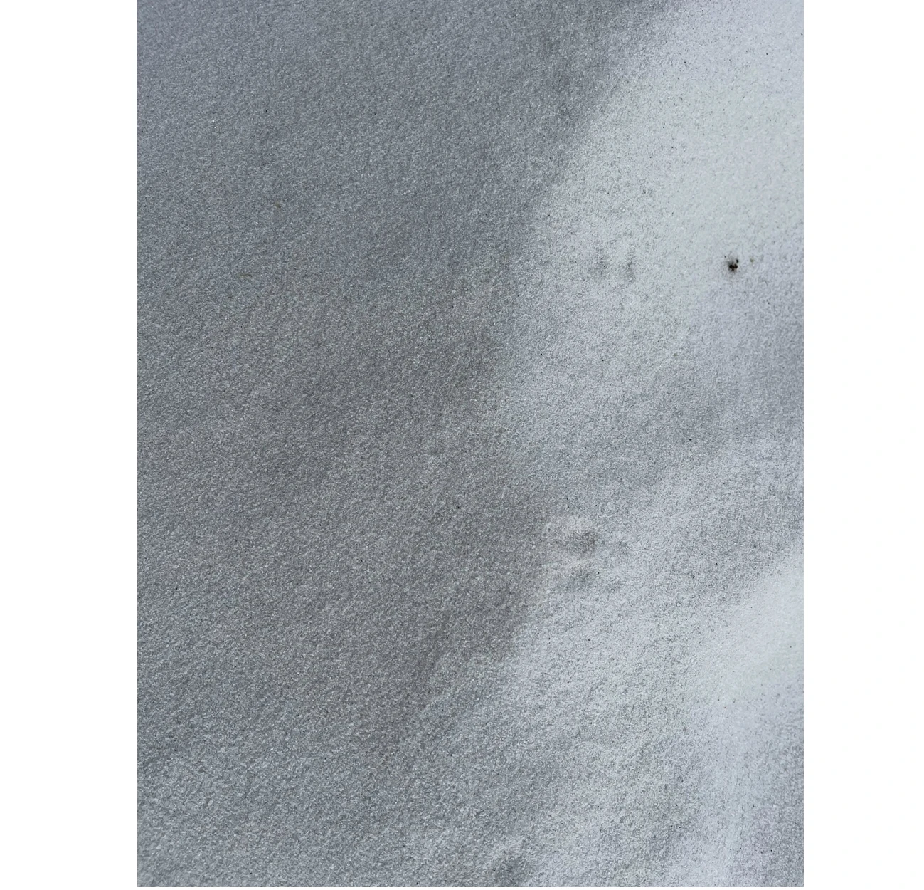 Vietnam eco - friendly non clumping high purity 99.6% white silica sand with low iron for water treatment