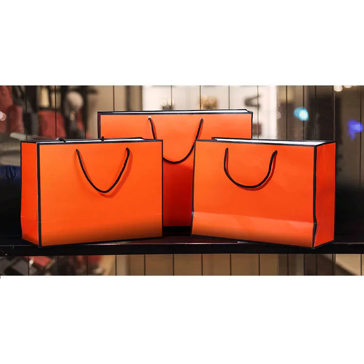 New custom printed luxury gift paper shopping bag paper gift bags with handles