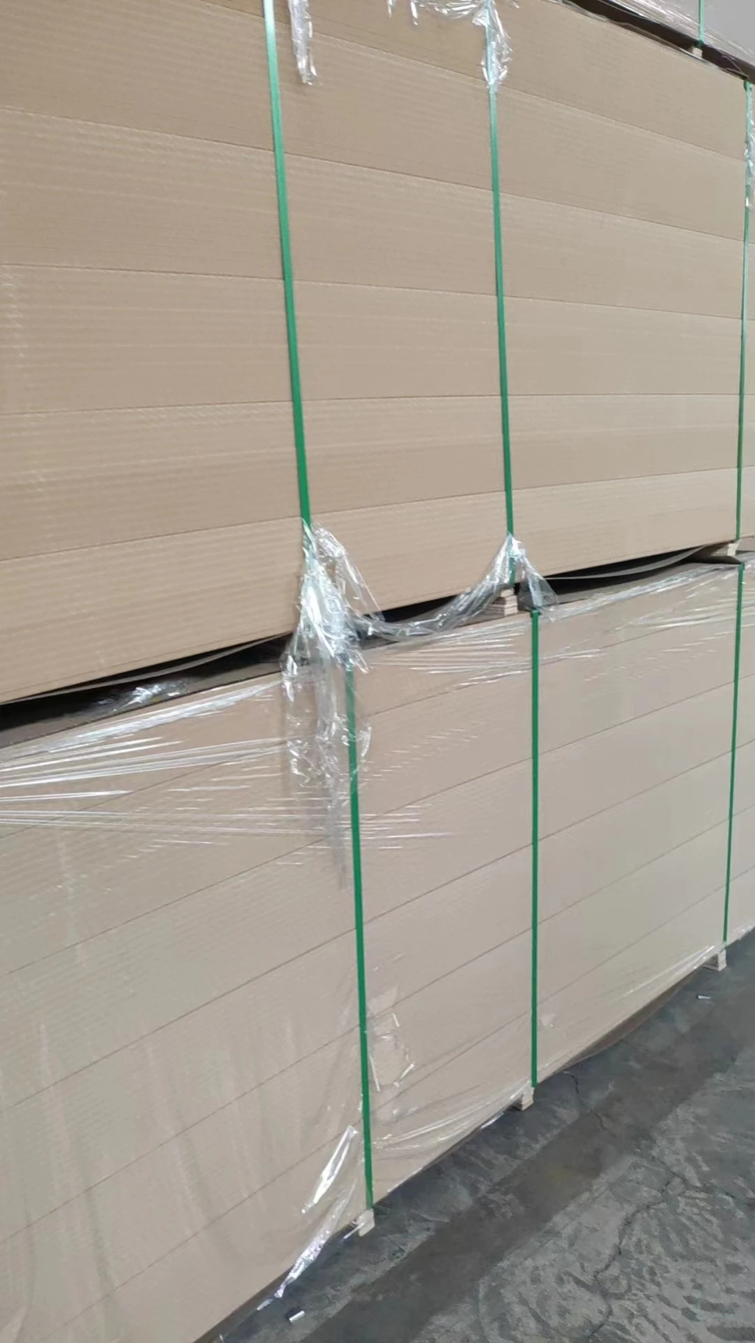 2mm 3mm 4mm 5mm Customize Size Raw Plain Fibreboards MDF Wood/MDF Board/MDF sheet