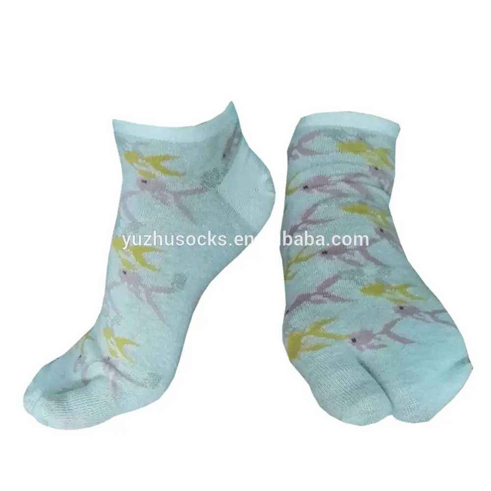 Popular products 2024 144N cute japanese flip flop tabi breathable two toe socks