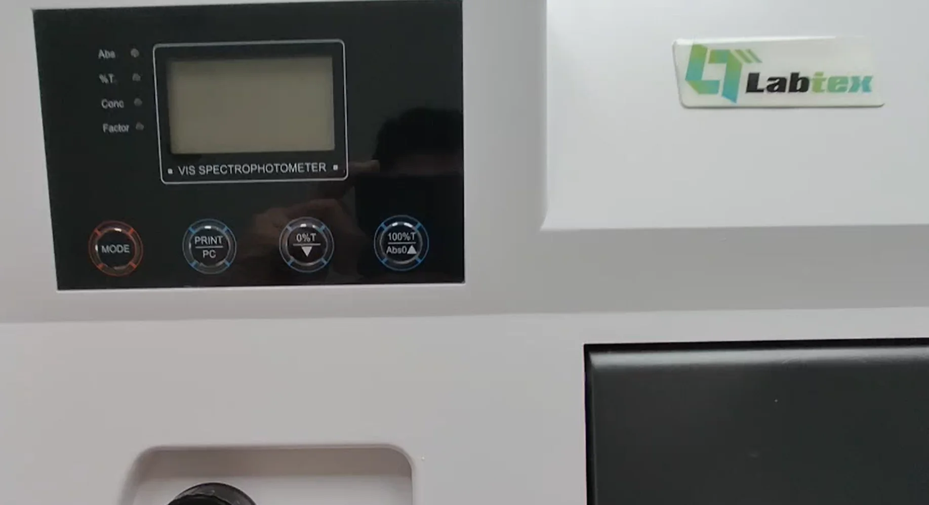 LABTEX  721 Visible Good Factory Price of Portable Spectrophotometer 320 345 350 Spectro Photometer For Water Analysis Manually