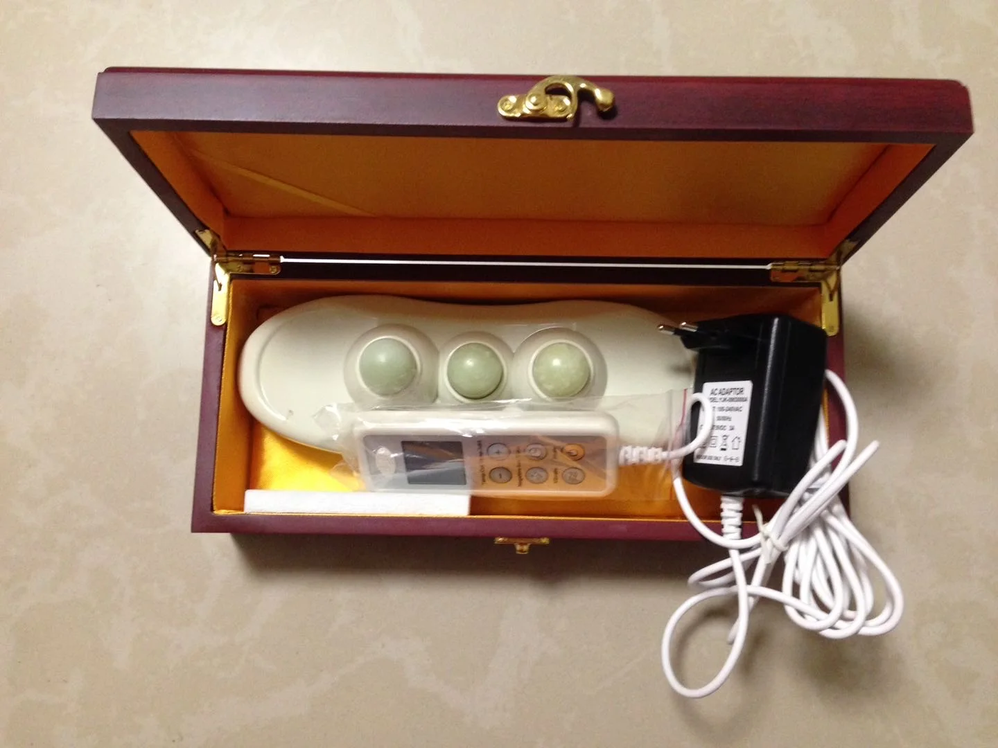 Jade ion far infrared heating handy massager Thermal therapy apparatus vibration 9 ball jade projector