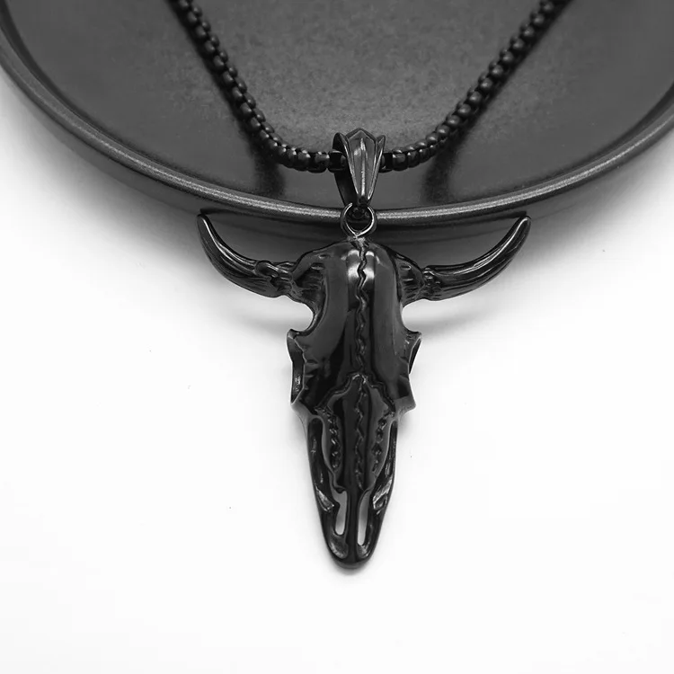Hip Hop Animal Bull Horns Cow Heads Punk Pvd 316L Stainless Steel Waterproof Pendant Fashion Jewelry Necklaces for Men Wholesale