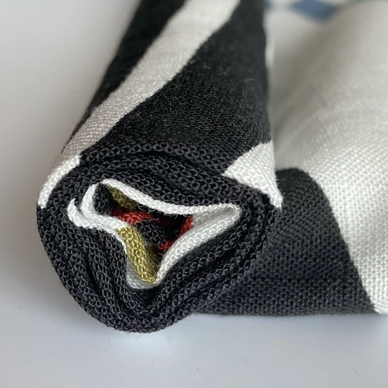 
Rayon slub fabric printed with fashion geometric design for slub shirt fabric 