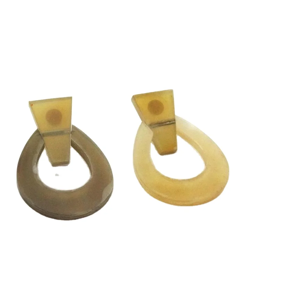 Hand Carved Horn Earrings Modern Design Fashion Earrings for Womens at Bulk Price