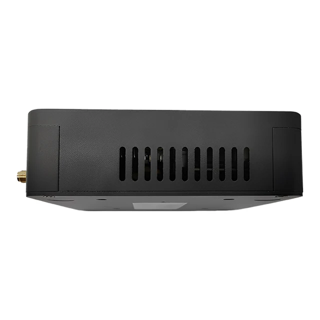 Fanless Industrial Main Board Computer Intel i7-8565U 4 Core 8 Thread 64G Nuc Ssd Drive 1.8-4.6Ghz Main Frequency Mini PC