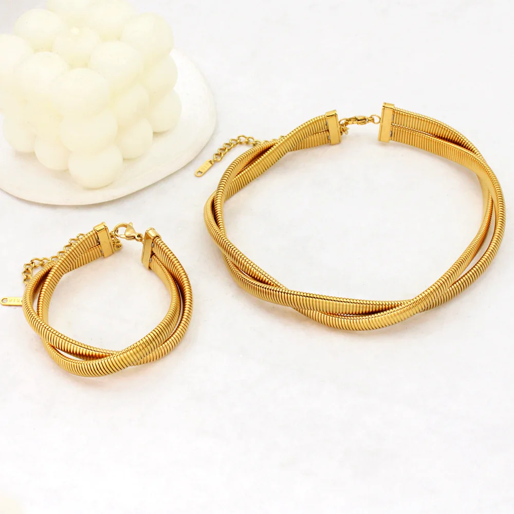 Tri Color Bracelet 3 Interlocked Stretch Bracelets Handmade Unique Design Women Jewelry Tubogas Rolling Bangle Bracelet