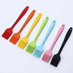 Heat Resistant Silicone Brush Oil Sauce Cream Brush for Barbecue BBQ Meat Cakes Pastries (Random Color) HOZ