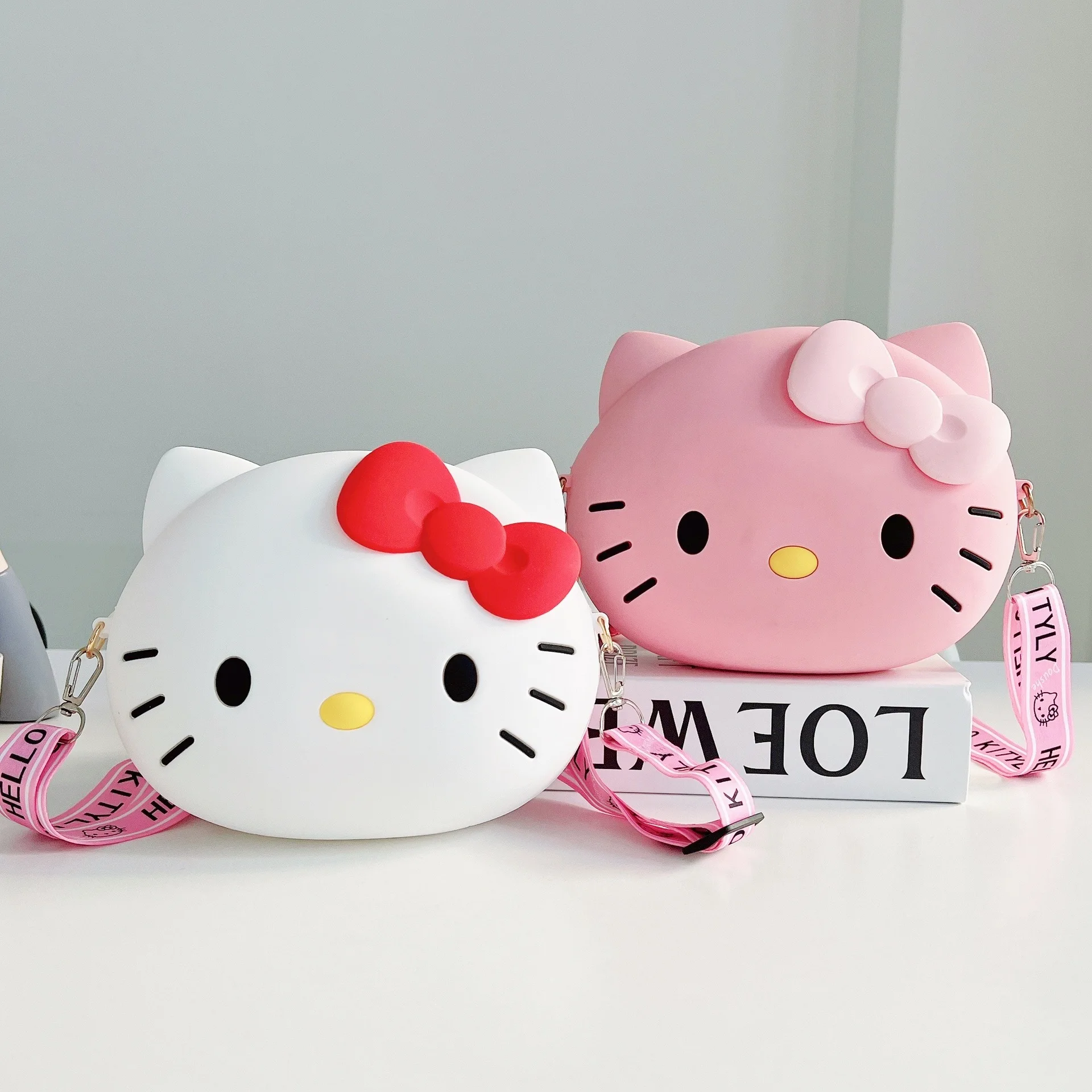 kids toys 2022 cartoon multiple sizes hellokitty bag hellokitty purses hellokitty charms
