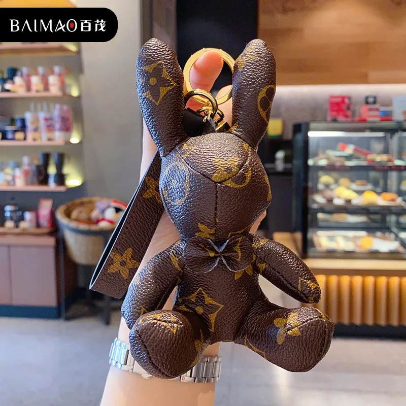 
2021 newstyle Bear car key chain female Korean lovely creative personality presbyopian doll bag key bag chain pendant key chain 
