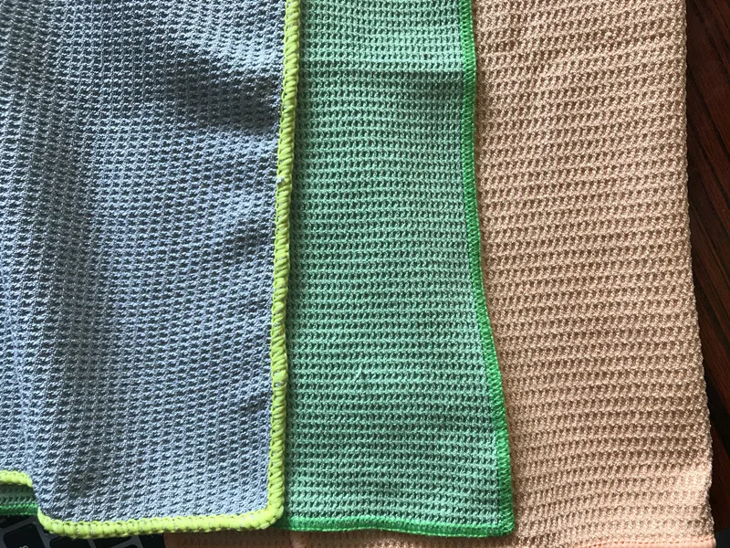 Quickly dry microfiber waffle weave towel for car cleaning