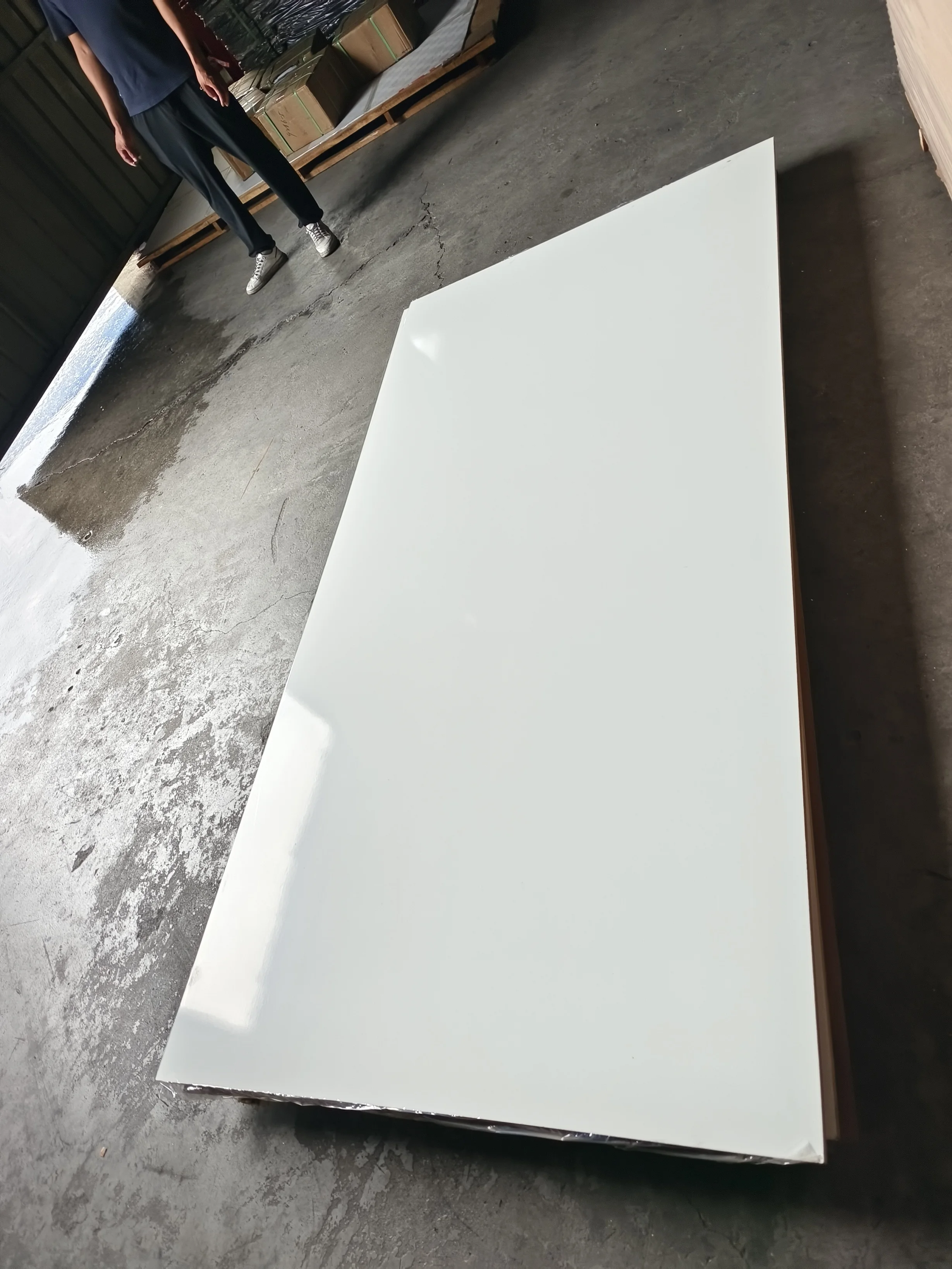 18mm Two Sides Melamine MDF for furniture cheap price with good quality