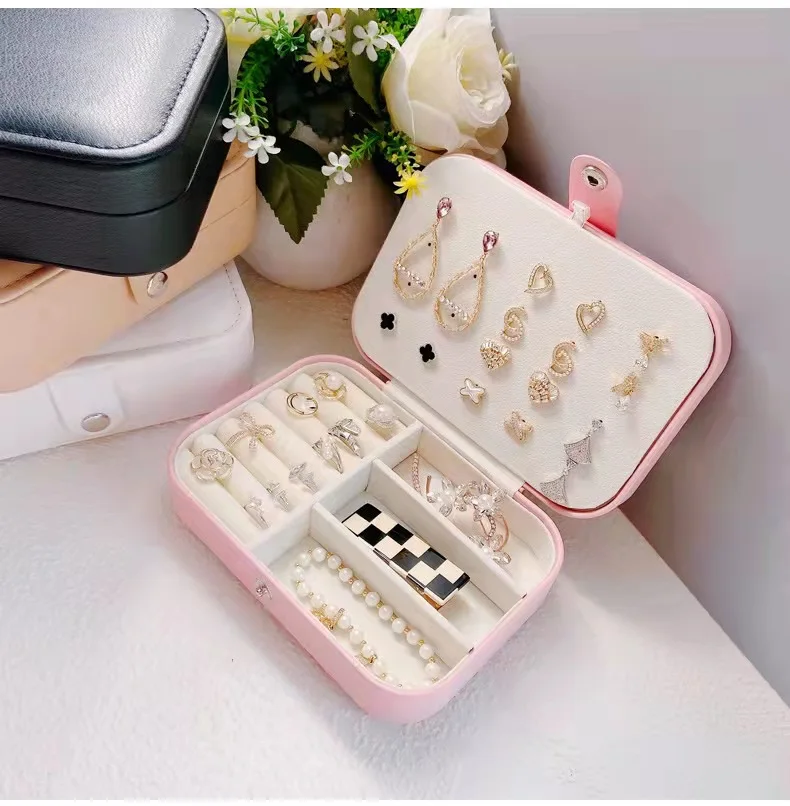 Free Sample New Arrival Multi-function PU Leather Box Travel Case Boxes White Pink Jewelry Box for Necklace Gift Earrings Rings