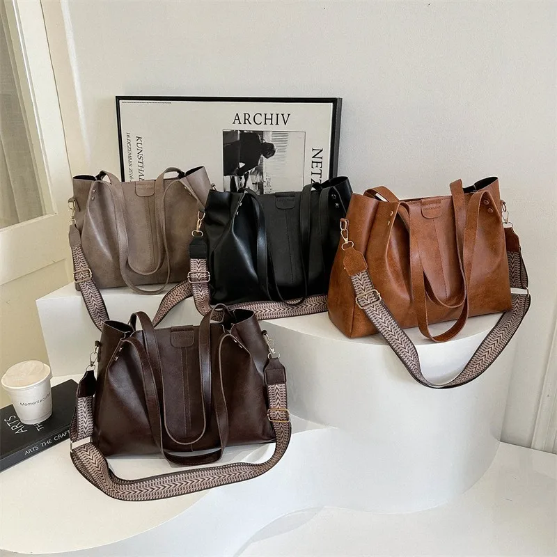 Manufacturer Wholesale Large Capacity 2024 Winter Feel Wide Shoulder Strap tote sling bags for women hand