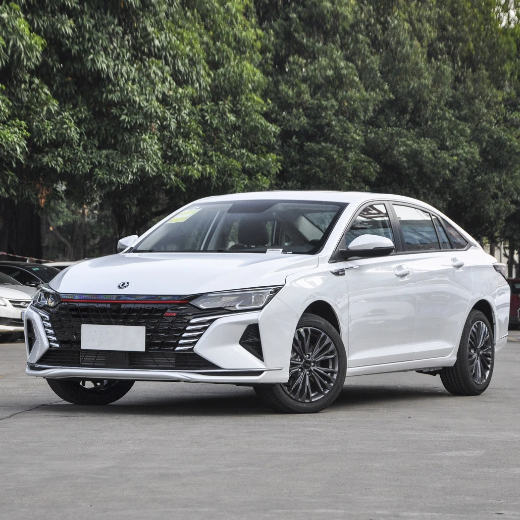 Новая модель 2023 г. гибридный автомобиль Dongfeng Yixuan Max на 5 мест седан в Узбекистане
