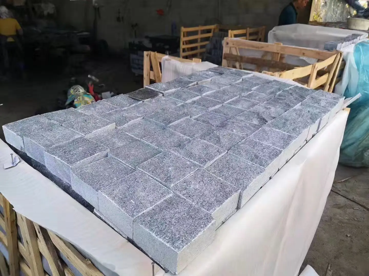 Cheap Wholesale 10x10 Driveway landscaping natural Paving Stone Granite Paving Stone Cube Stone For Yard