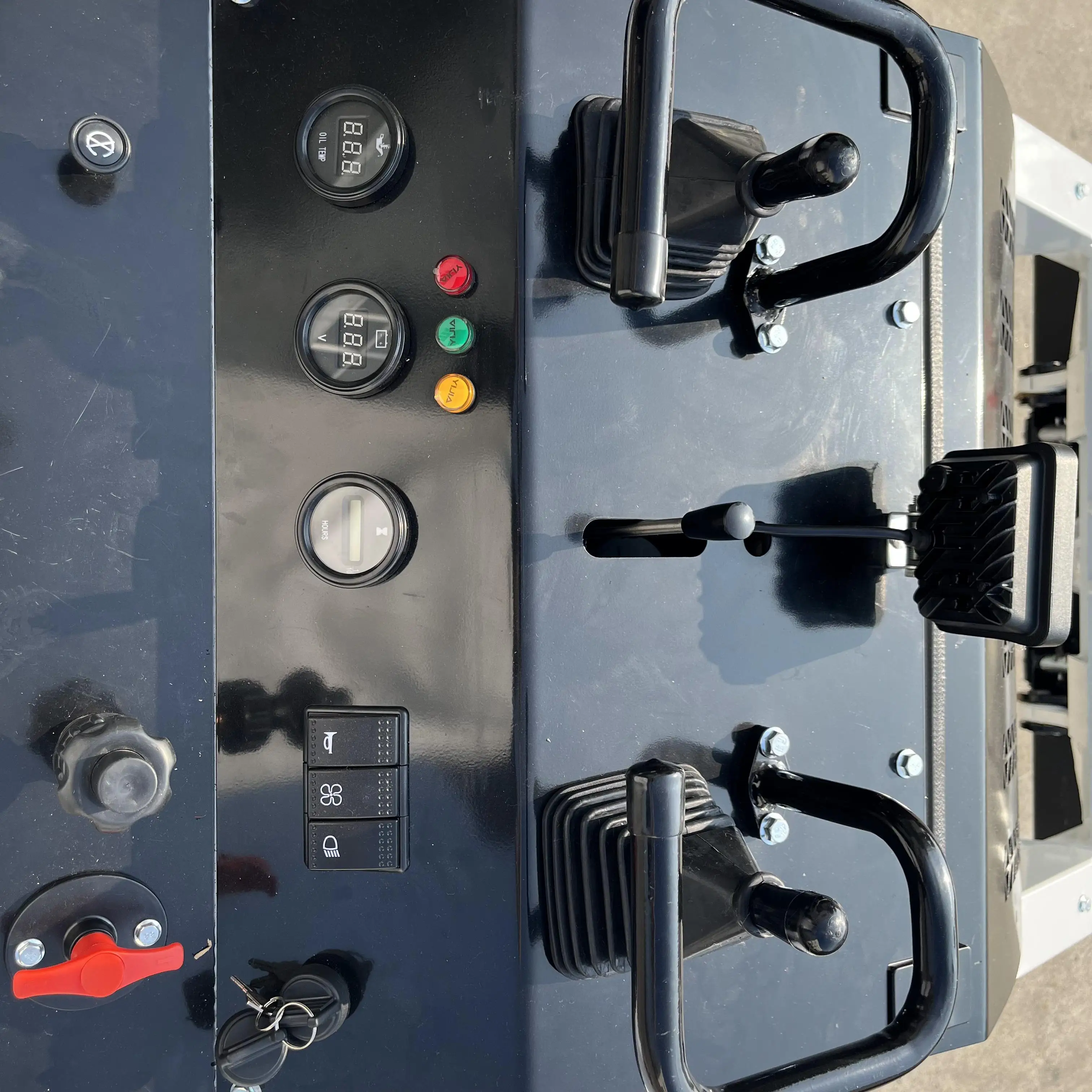 Mini loaders are a good helper for workers at competitive prices