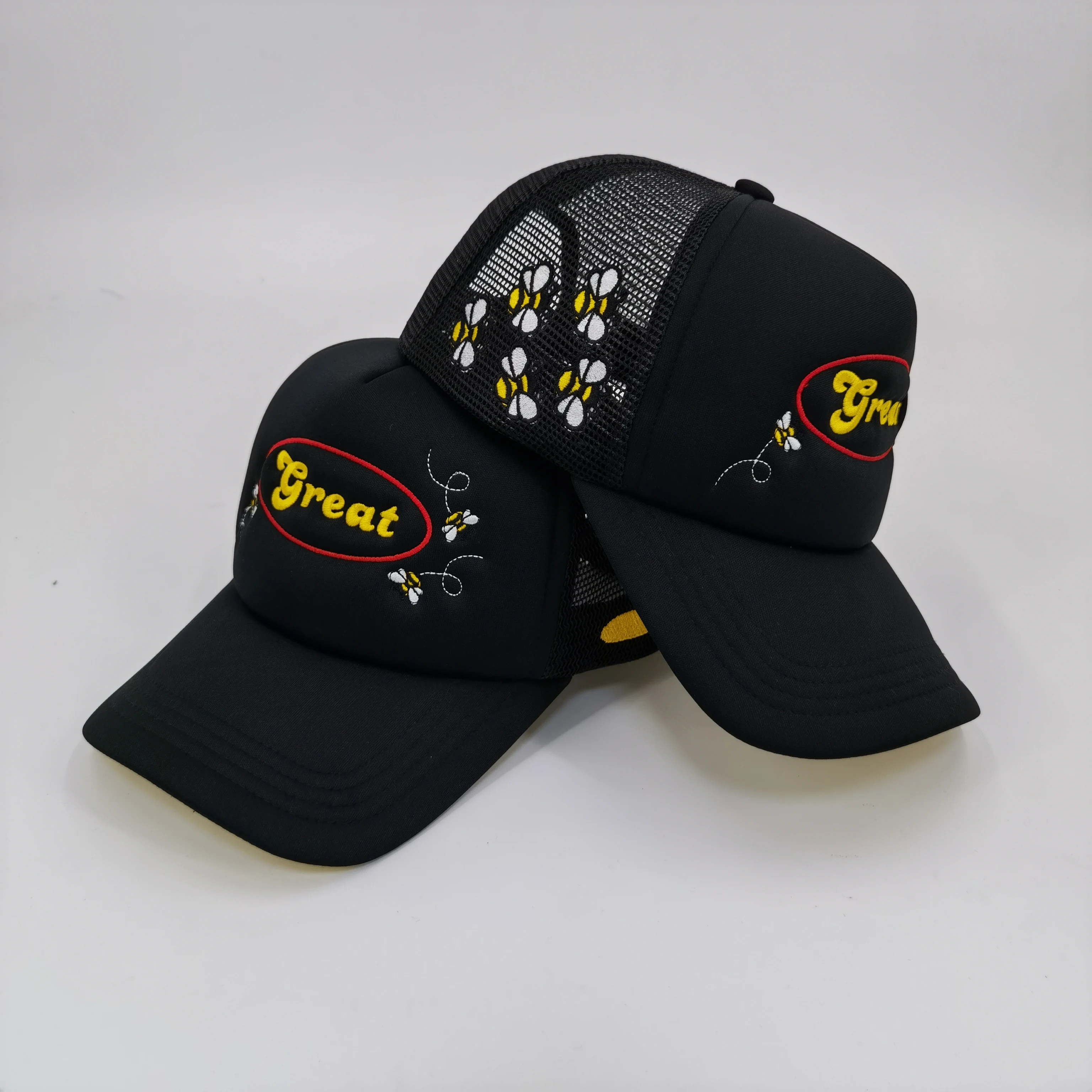 5-Panel Black Bee Baseball Caps Cute Bee Cool Dad Hats Custom Embroidered Logo Mesh Trucker Hat Caps