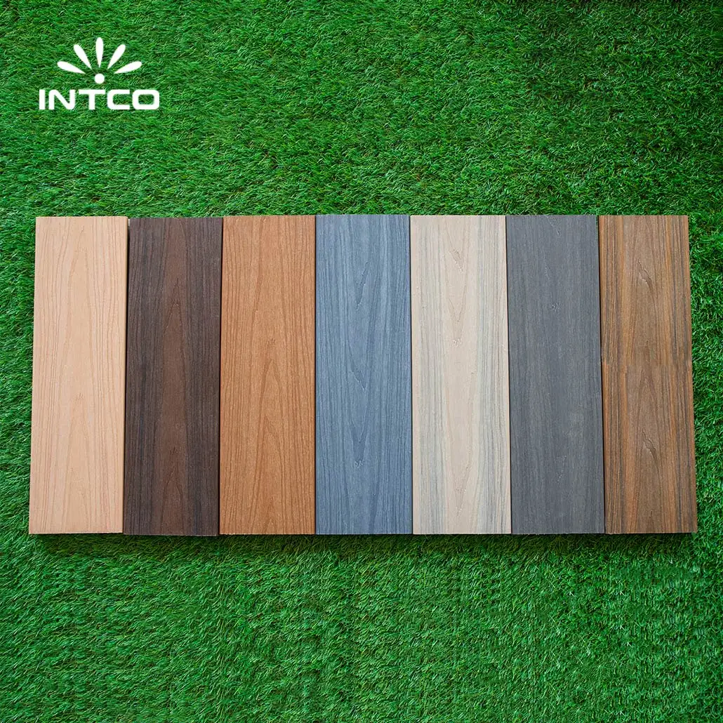 JE13-Teak A 04.jpg