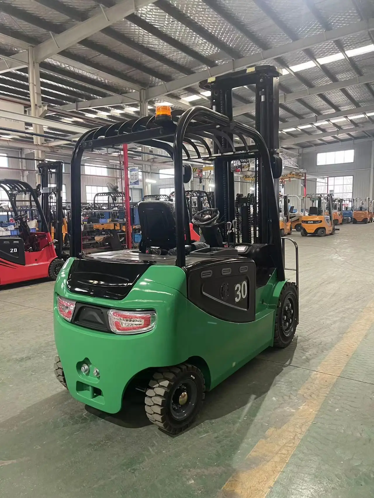 CE certified large battery capacity indoor working electric forklift factory direct sales