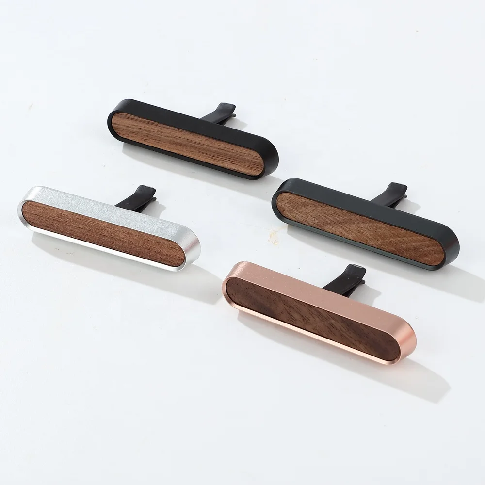 Customized Logo Car Perfume Diffuser Vent Clip Air Freshener with Fragrance Diffuser for Car