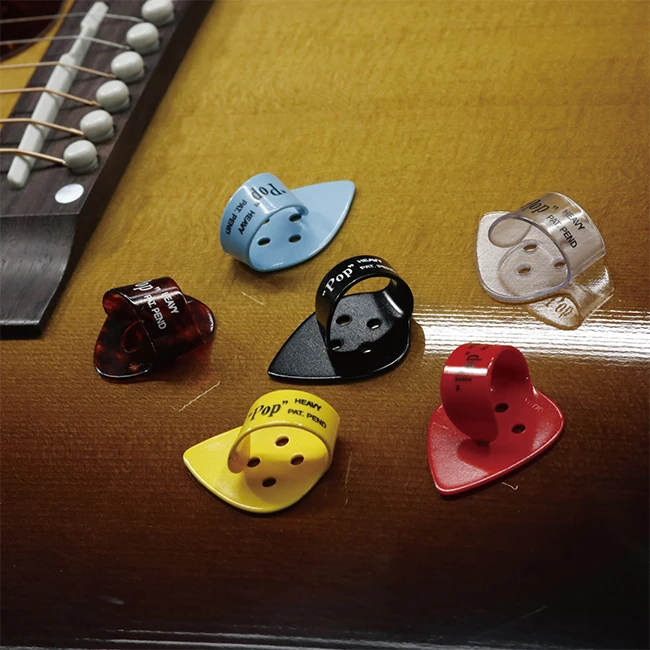 Available popular colors wood box thumb pick guitar made in Japan
