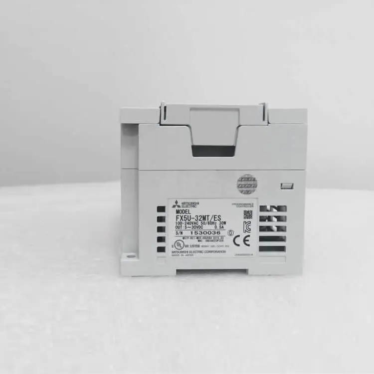 Новый оригинальный модуль контроллера FX5U-32MT/ES MELSEC iQ-F Mitsubishi