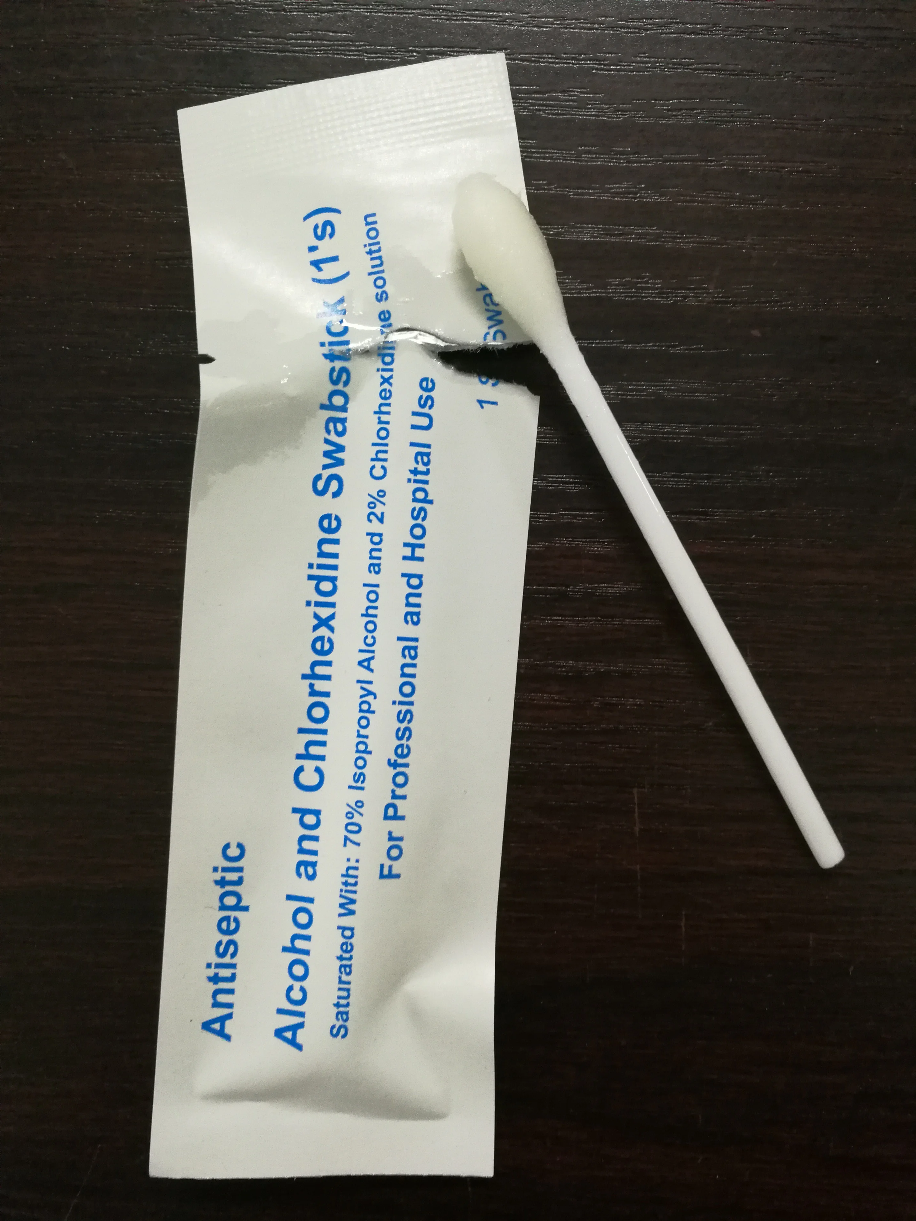 Chlorhexidine swabstick   Alcohol swabstick  70% isopropyl alcohol +2%chlorhexidine swabsticks