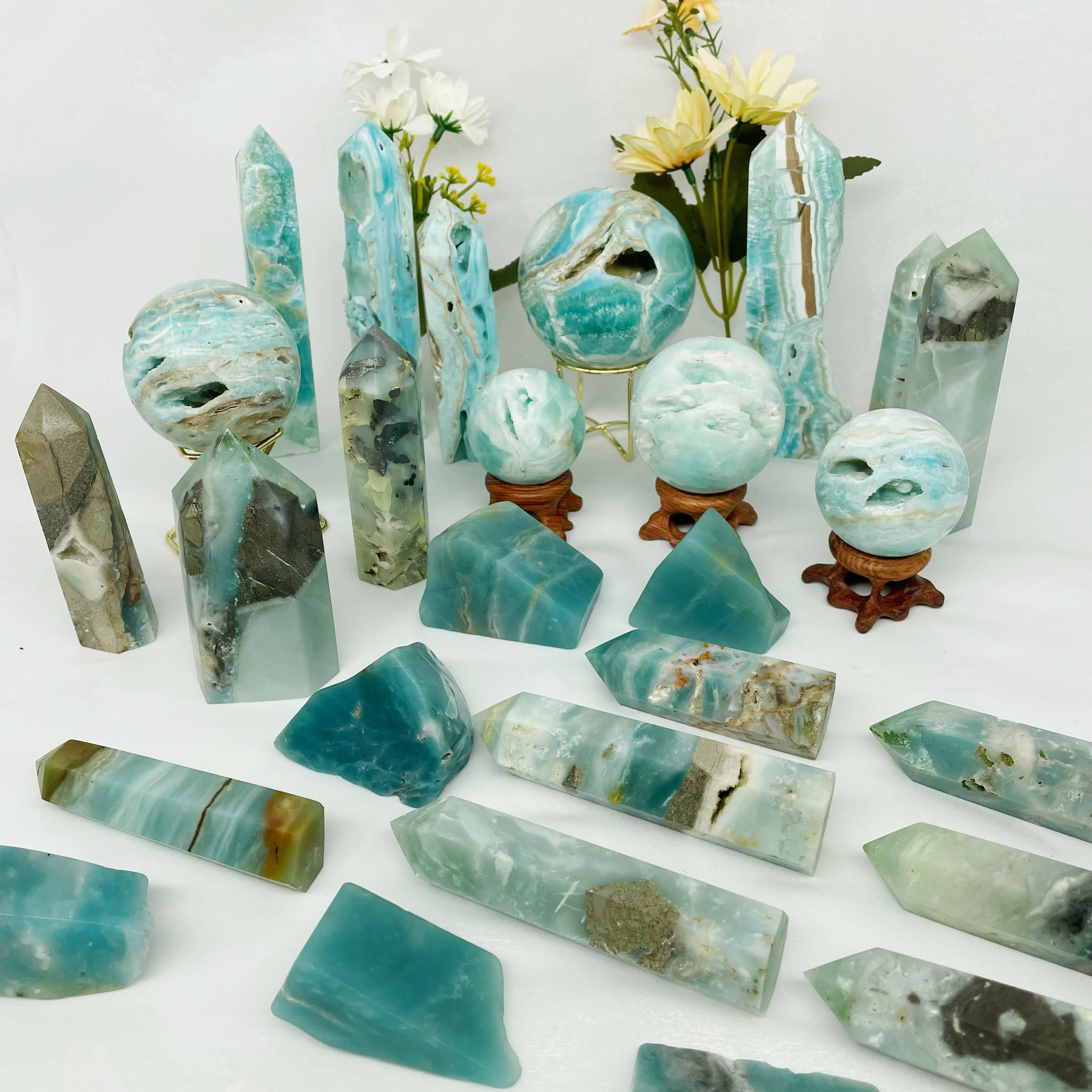 Wholesale Natural Semi-precious Stone Crafts Natural Healing Blue Caribbean Calcite Tower For Home Decor