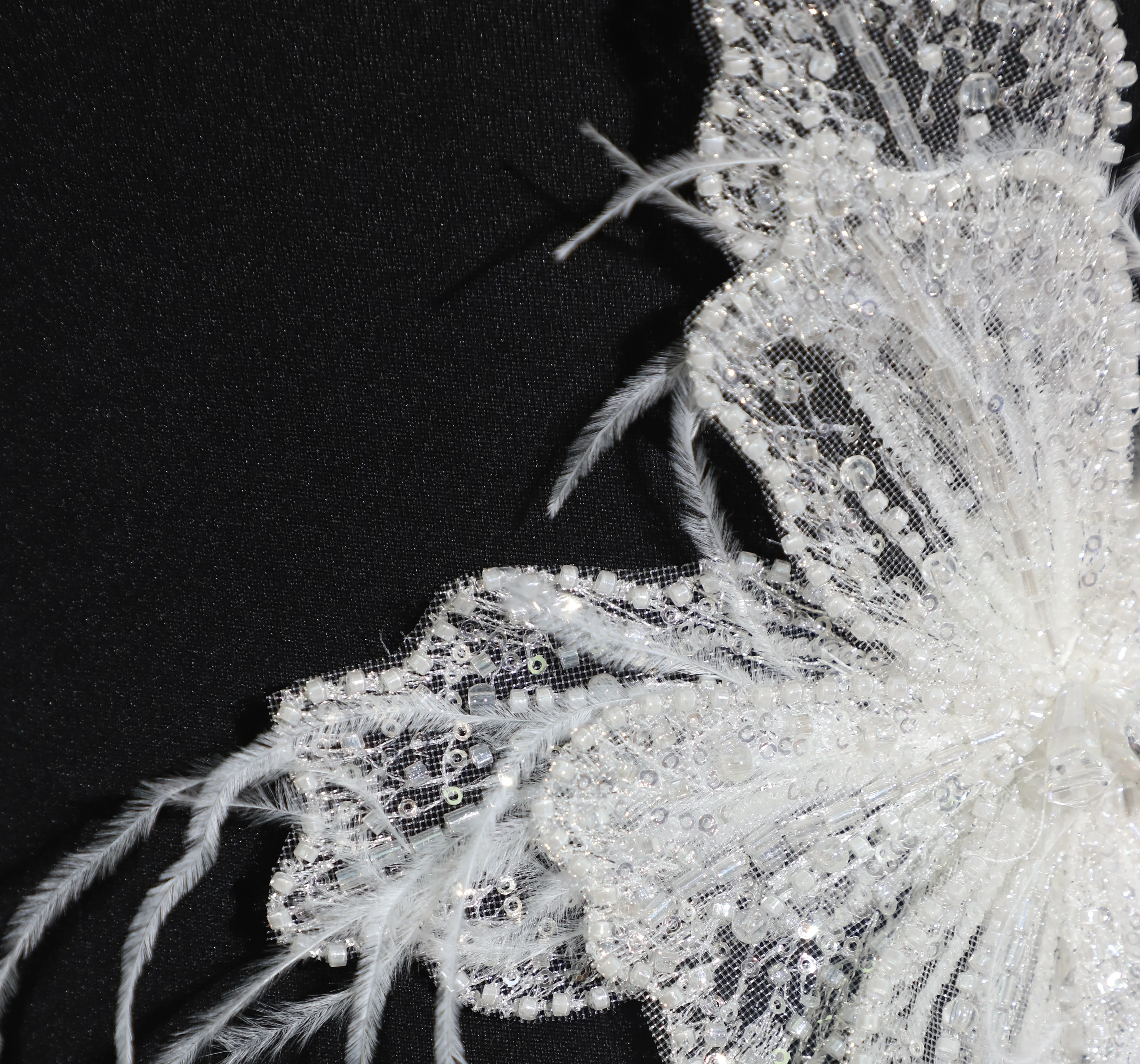 2024 New Design Ostrich Beaded Applique Bridal Dress Sequin Beads Boutique Decoration Accessories