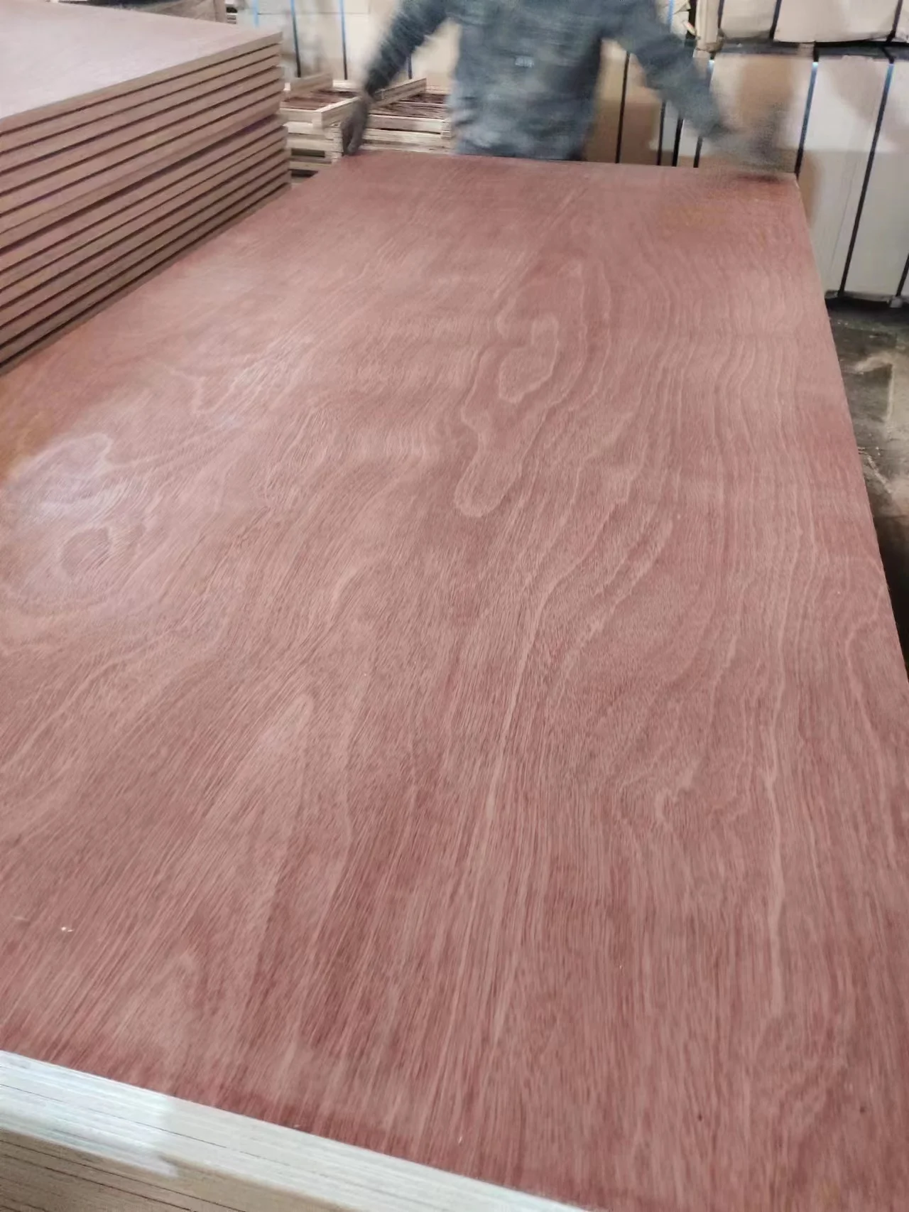 Cheap Shipping Dry Container Plywood Flooring 28mm Keruing Shipping Container Flooring House Container Flooring