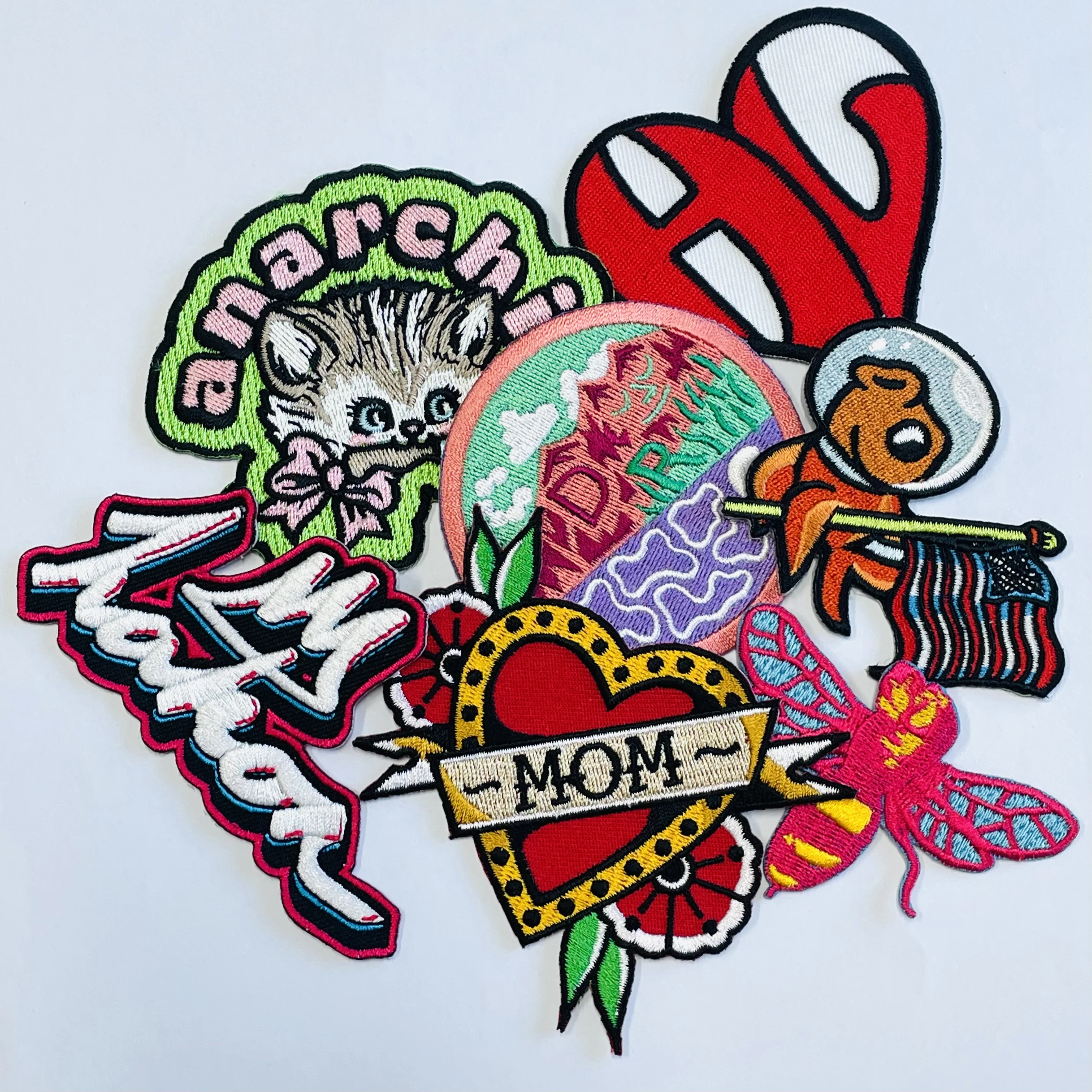 Iron On Stick On Rainbow Horse beige Bear Letters Custom Embroidery Patches Custom Patch Hat Clothing 3D Embroidery Patches