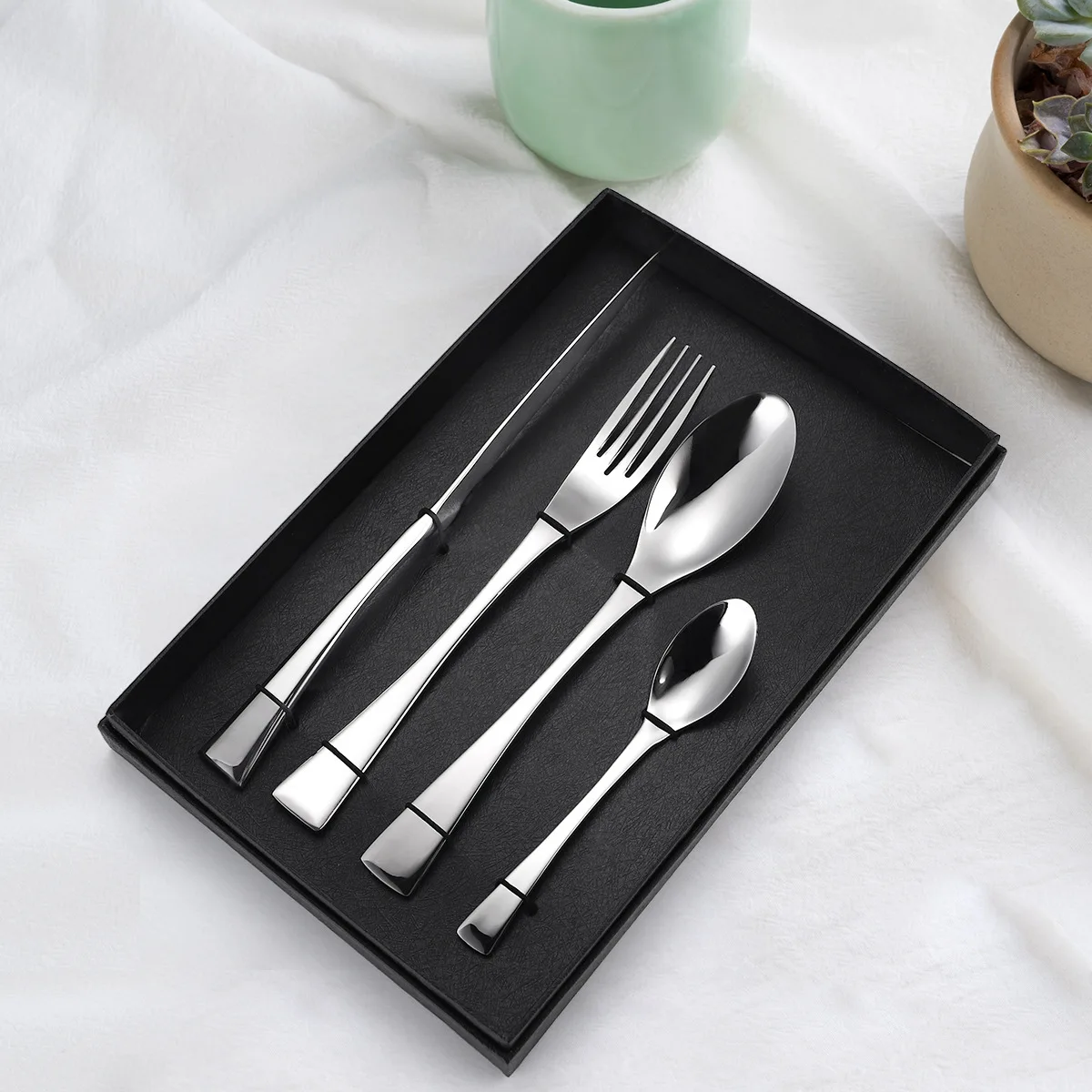 18/0 Stainless Steel Cutlery Set Steak Knife And Fork Silverware Set Restaurant Cutlery With Gift Box