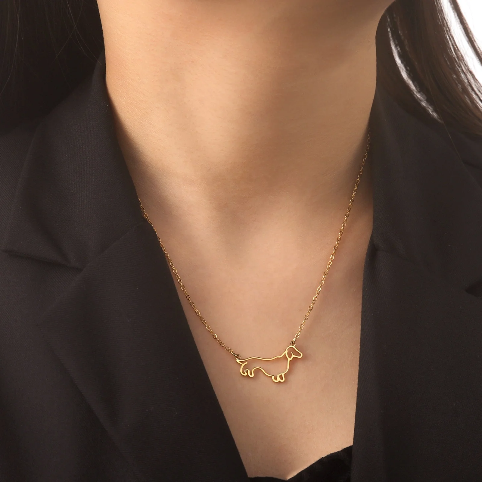 Hollow Dachshund Dog Pendant Necklace for Women Stainless Steel Cute Pet Animal Chain Necklace Fashion Jewelry Birthday Gift