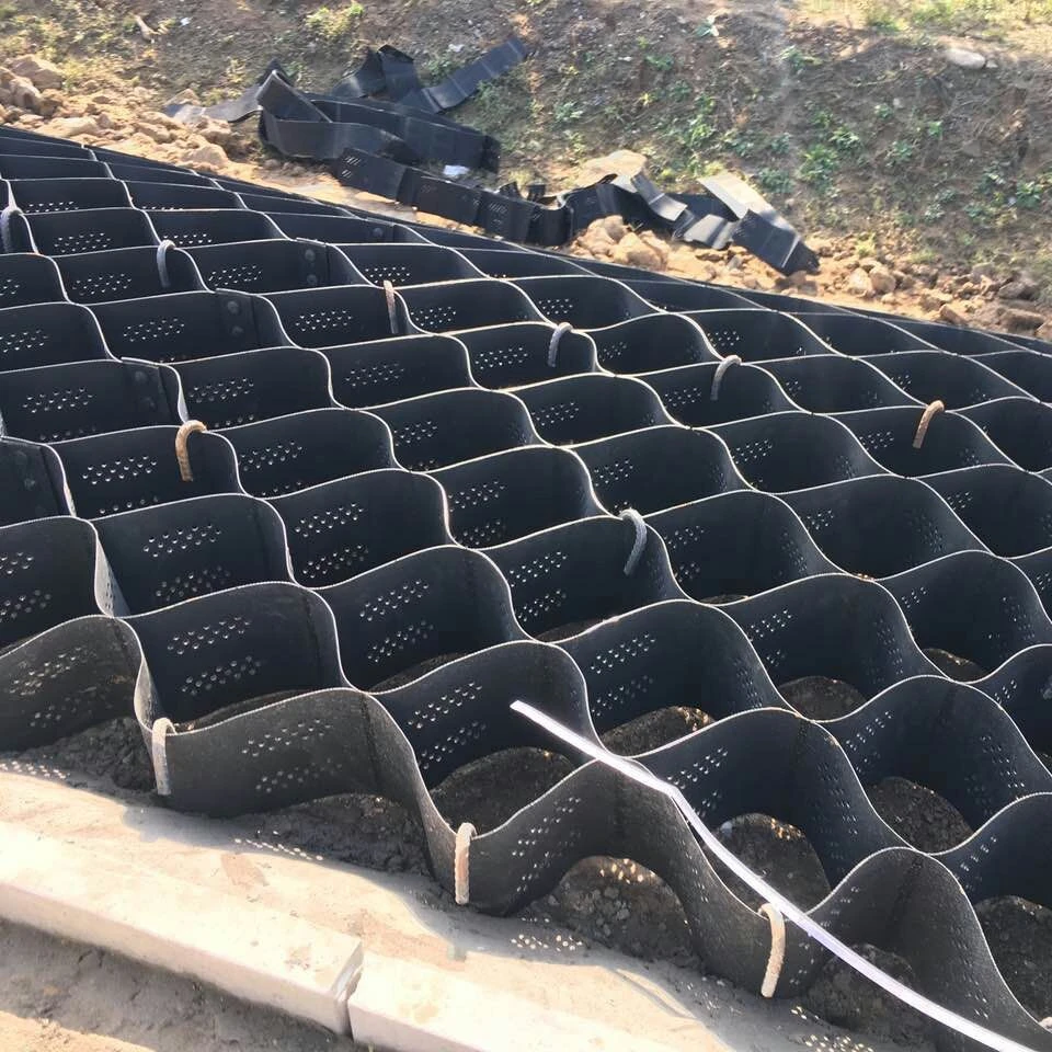 Slope protection plastic sheet and soil stabilization polymer grid Black Green geocell