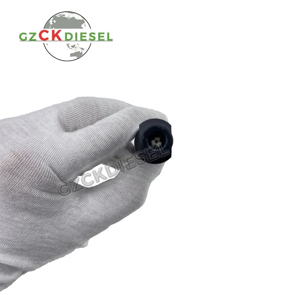 Fuel Injector Nozzle Holder 0432291573 12270162 KBEL90S3/13 KBEL90S313 for Deutz diesel Engine