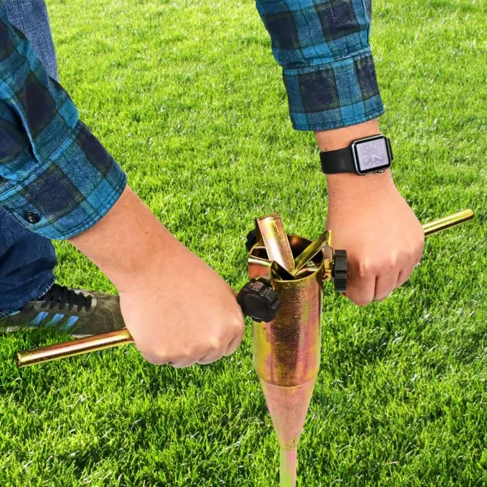 Durable Garden Drying Rack Sunshine Ground Spike Plastic Parasol Base and Reliable Ground Anchor Spike Bracket