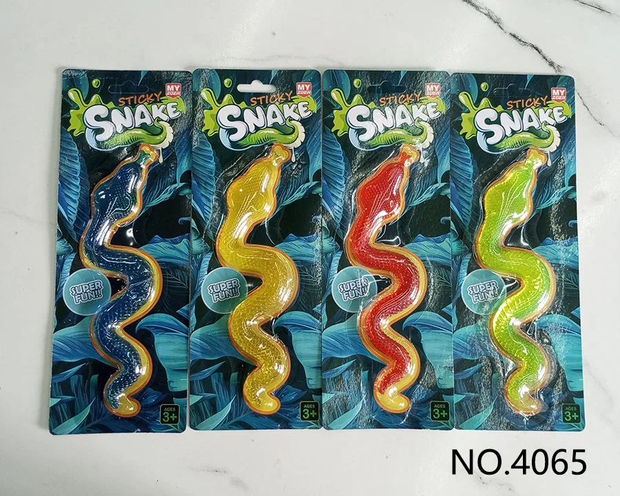 4 color mixed blister card package interactive toys cartoon mini wall climbing sticky spiderman toys