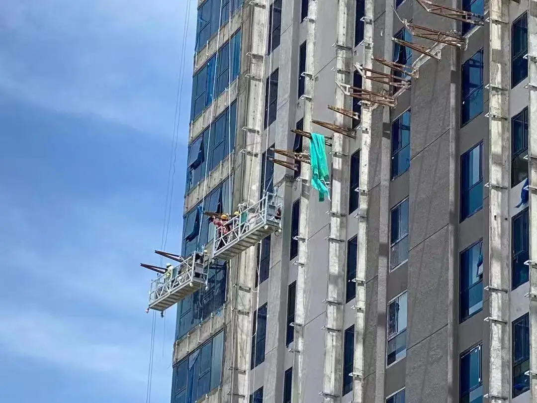 Factory bulk price suspended aerial platform high-rise buildings window cleaning machine cradle